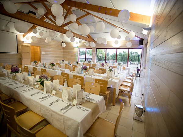 Une salle parfaite pour les mariages.
